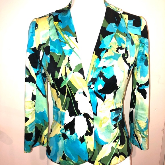 Boston Proper Floral Blazer. Size 2 - Picture 2 of 10